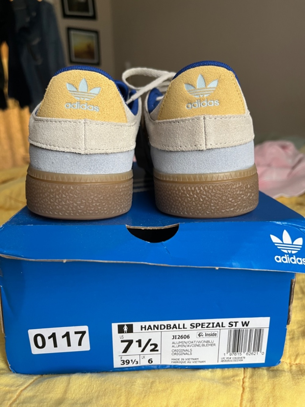 NWT Adidas HANDBALL SPEZIAL Shoes 7.5 - Picture 4 of 4